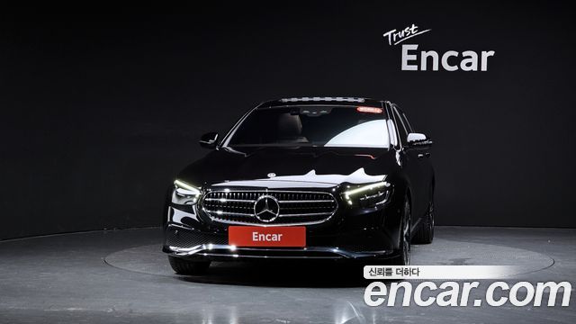 Mercedes-Benz E-Class 2021 — photo 3