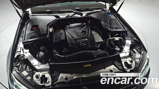 Mercedes-Benz E-Class 2021 — photo 6