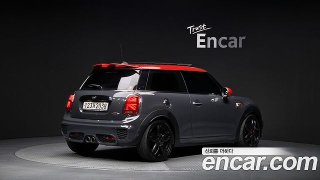 Mini Cooper 2019 — photo 2