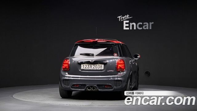 Mini Cooper 2019 — photo 4
