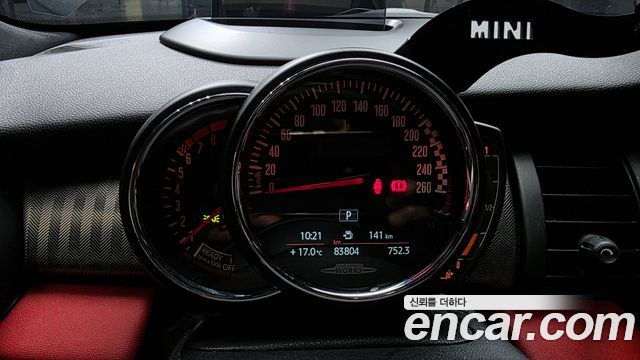 Mini Cooper 2019 — photo 8