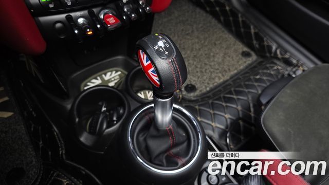 Mini Cooper 2019 — photo 9