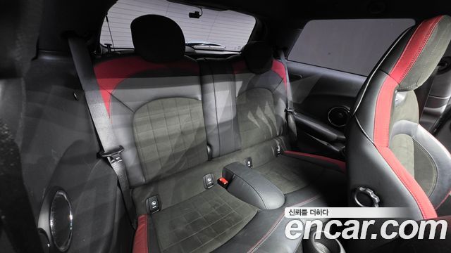 Mini Cooper 2019 — photo 11