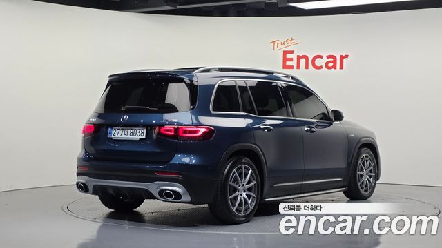 Mercedes-Benz GLB-Class 2023 — photo 2
