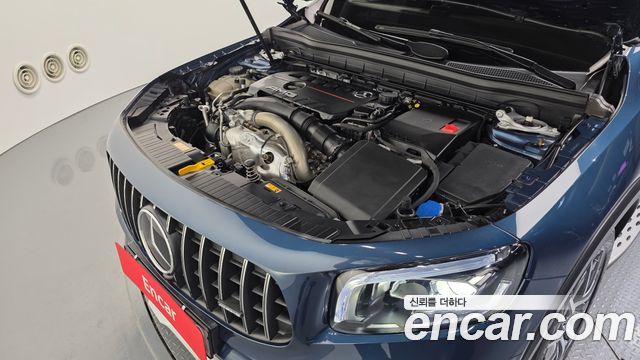 Mercedes-Benz GLB-Class 2023 — photo 6