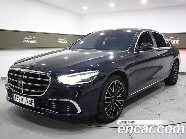 Mercedes-Benz S-Class 2022 — photo 1