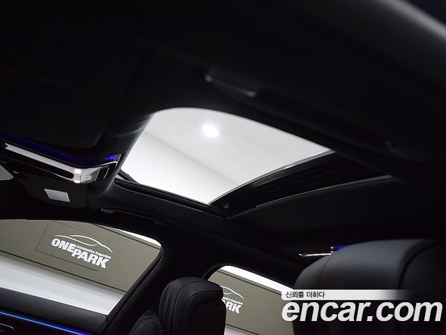 Mercedes-Benz S-Class 2022 — photo 15