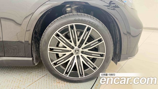 Mercedes-Benz EQE 2026 — photo 8