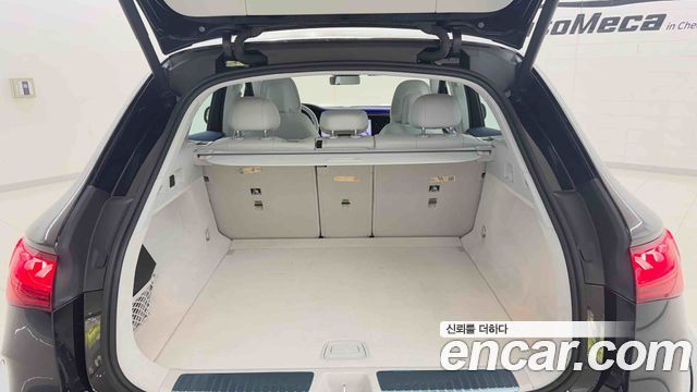 Mercedes-Benz EQE 2026 — photo 11