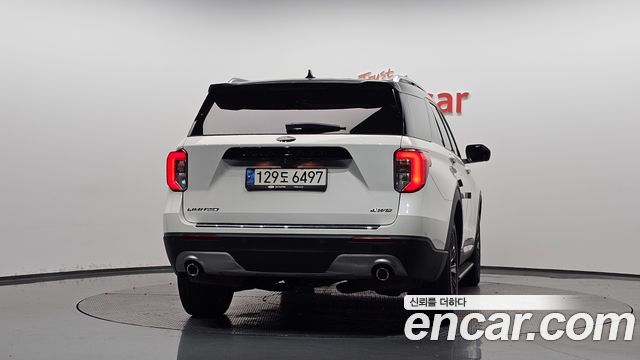 Ford Explorer 2021 — photo 4