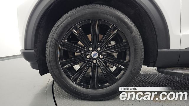 Ford Explorer 2021 — photo 5