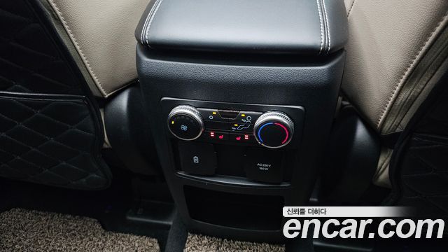 Ford Explorer 2021 — photo 25