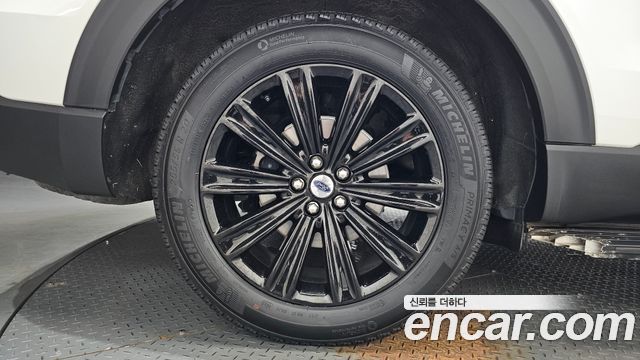 Ford Explorer 2021 — photo 7