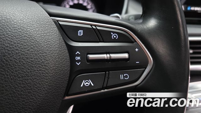 Hyundai Santafe 2021 — photo 31