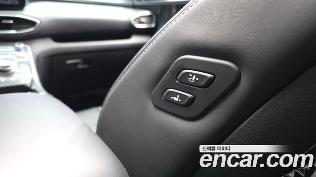 Hyundai Santafe 2021 — photo 32
