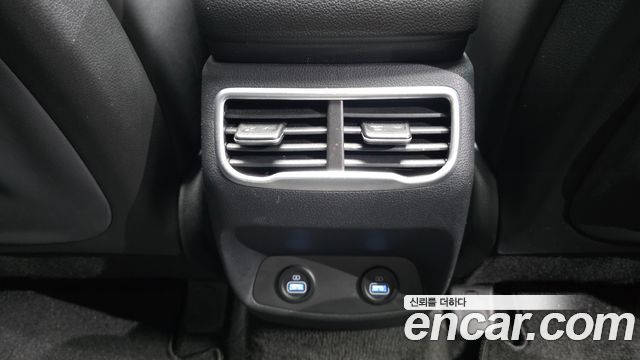 Hyundai Santafe 2021 — photo 36