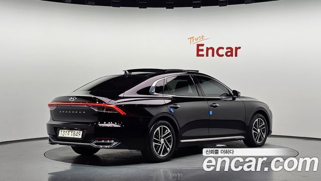 Hyundai Grandeur 2023 — photo 2