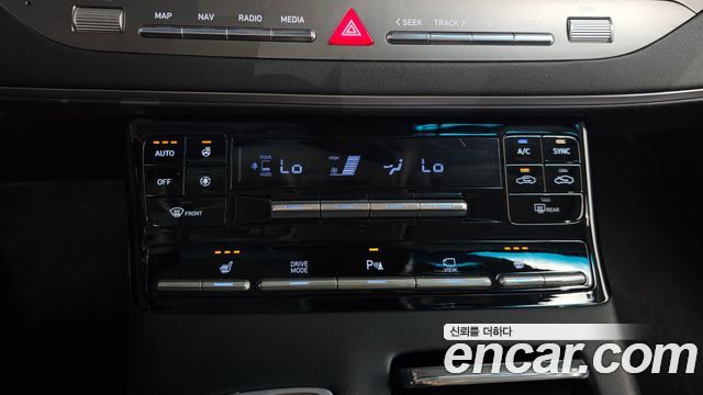 Hyundai Grandeur 2023 — photo 24
