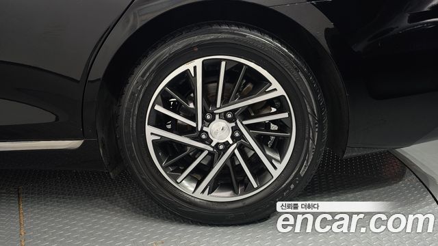 Hyundai Grandeur 2023 — photo 7