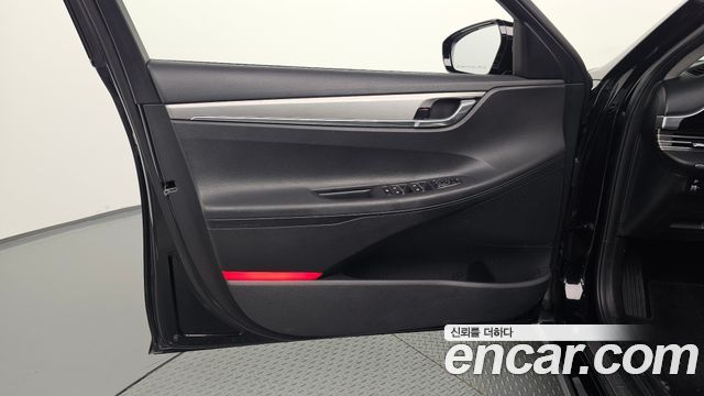 Hyundai Grandeur 2023 — photo 14