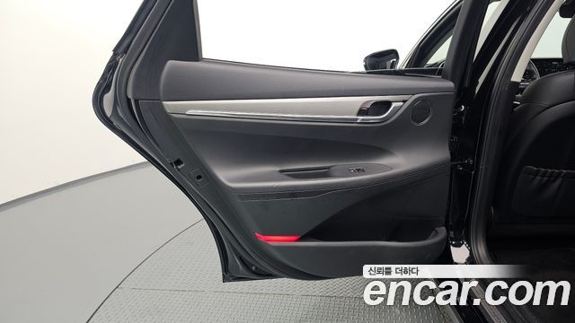 Hyundai Grandeur 2023 — photo 15