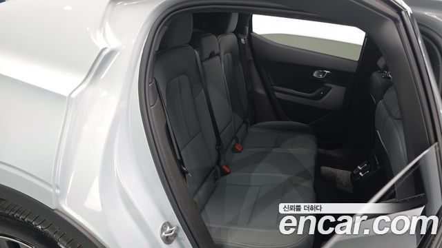 Polestar Polestar 2 2023 — photo 12