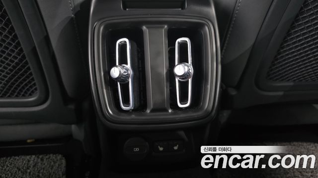 Polestar Polestar 2 2023 — photo 18