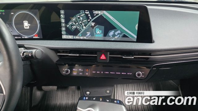 Kia EV6 2022 — photo 19