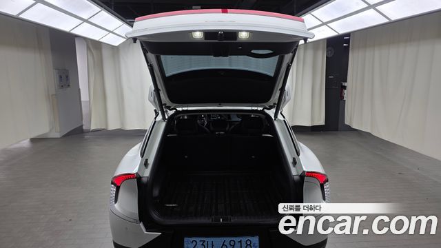 Kia EV6 2022 — photo 23
