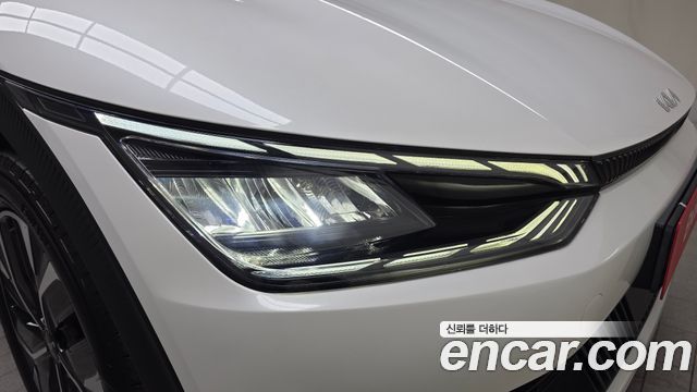 Kia EV6 2022 — photo 8