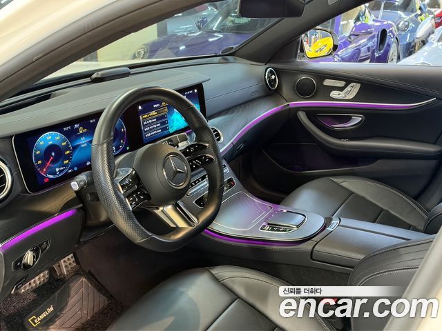 Mercedes-Benz E-Class 2021 — photo 11