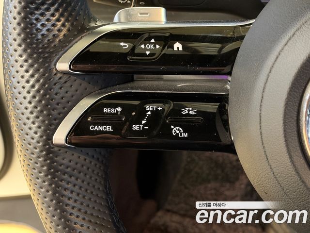 Mercedes-Benz E-Class 2021 — photo 13