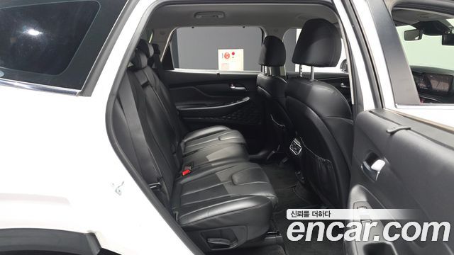 Hyundai Santafe 2021 — photo 18