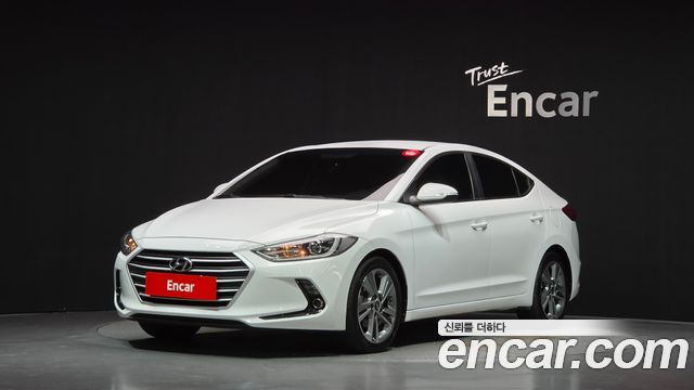 Hyundai AVANTE 2018 — photo 1