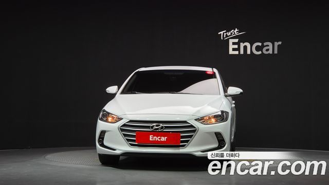 Hyundai AVANTE 2018 — photo 3