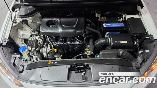 Hyundai AVANTE 2018 — photo 6