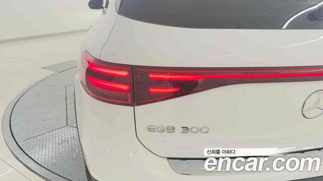 Mercedes-Benz EQB 2026 — photo 10