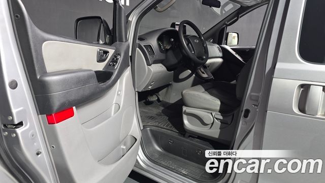 Hyundai Starex 2013 — photo 13