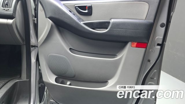 Hyundai Starex 2013 — photo 15