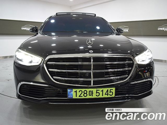 Mercedes-Benz S-Class 2025 — photo 2