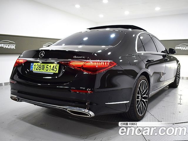 Mercedes-Benz S-Class 2025 — photo 3