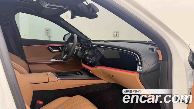 Mercedes-Benz E-Class 2025 — photo 16