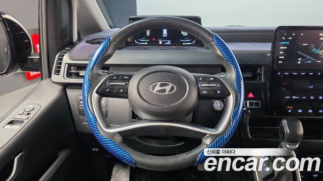Hyundai Staria 2025 — photo 15