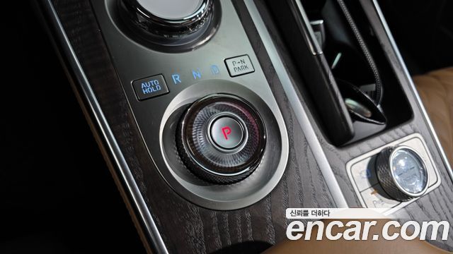 Genesis GV80 2023 — photo 12