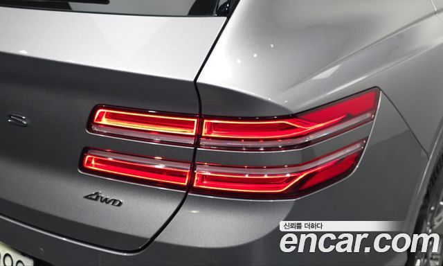 Genesis GV80 2023 — photo 9