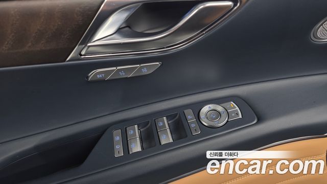Genesis GV80 2023 — photo 28