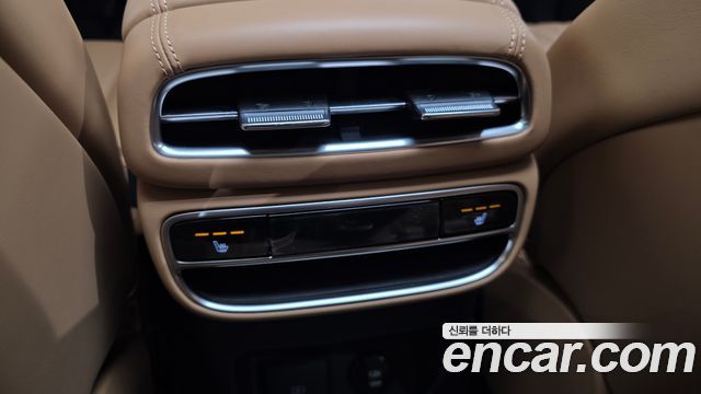 Genesis GV80 2023 — photo 29