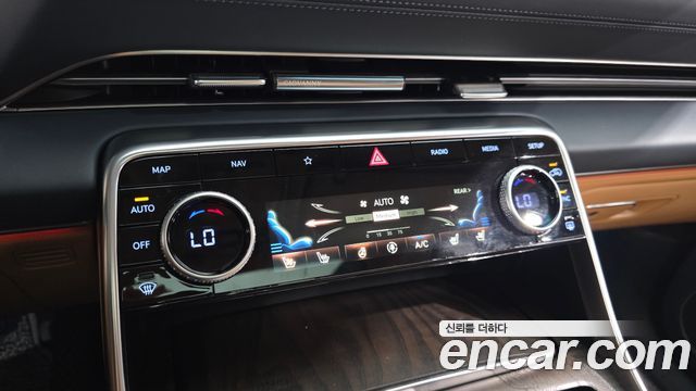 Genesis GV80 2023 — photo 30