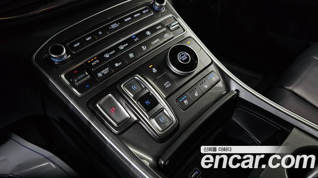 Hyundai Santafe 2022 — photo 12