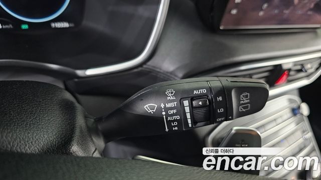 Hyundai Santafe 2022 — photo 29